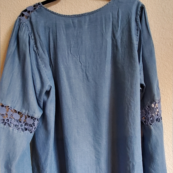 Free 2 Luv denim top. NWT - Picture 6 of 12